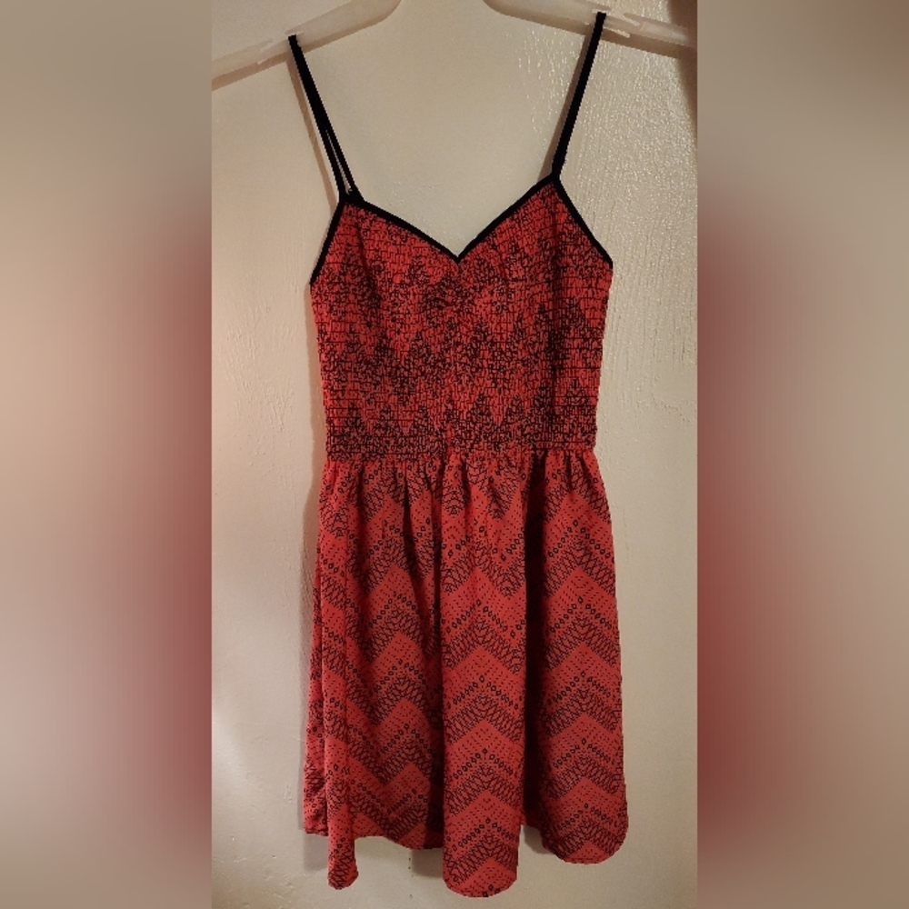 Mason & MacKenzie Women's Summer Dress Coral/Pink/Black Size Medium